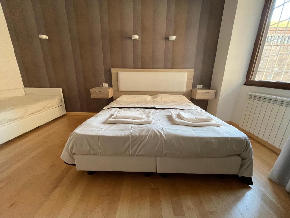 Luciano Laterani Guest House Рим Экстерьер фото